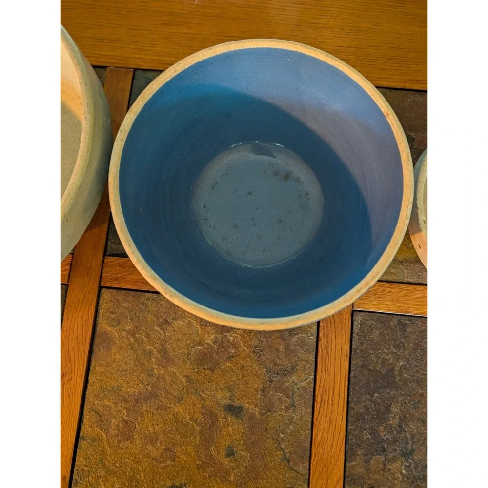 VINTAGE  POTTERY SET OF 4 NESTING Crock STONEWARE BOWLS.Wide Band. Primitive